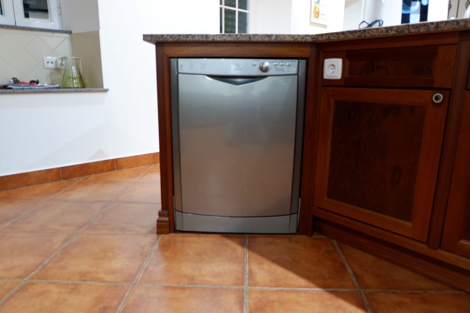 Tired of doing dishes manually. Use the dishwasher