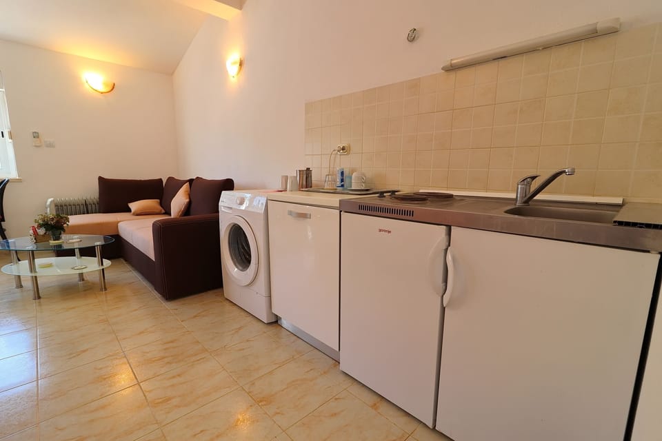 Kitchenette
