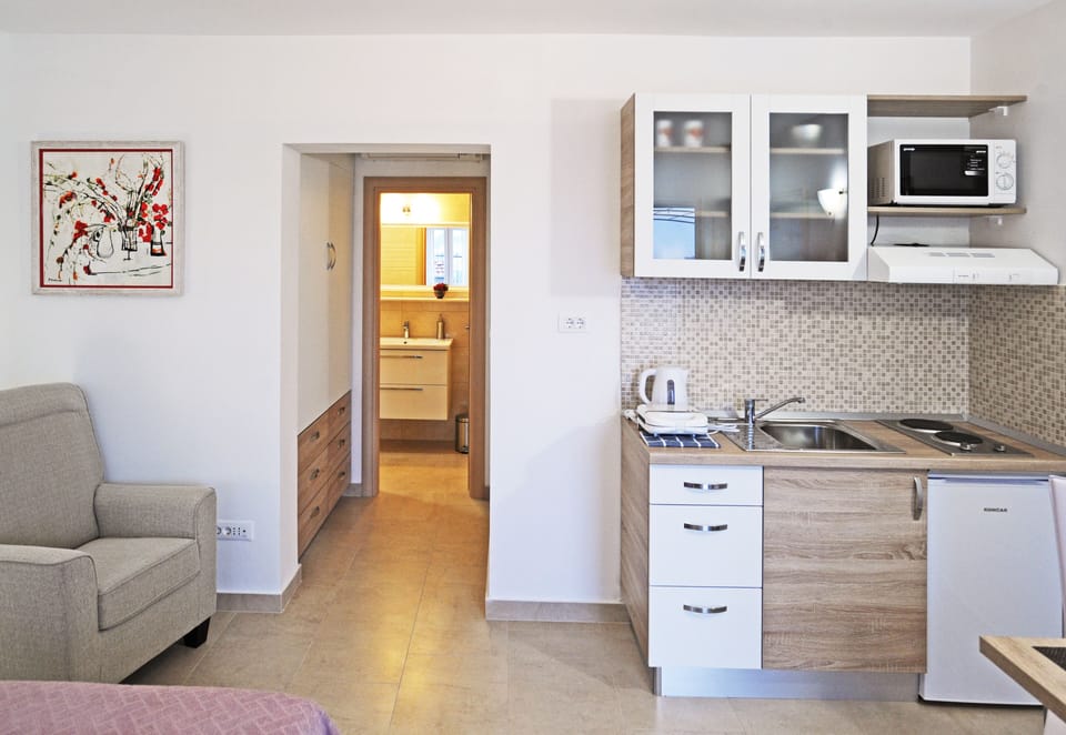Kitchenette