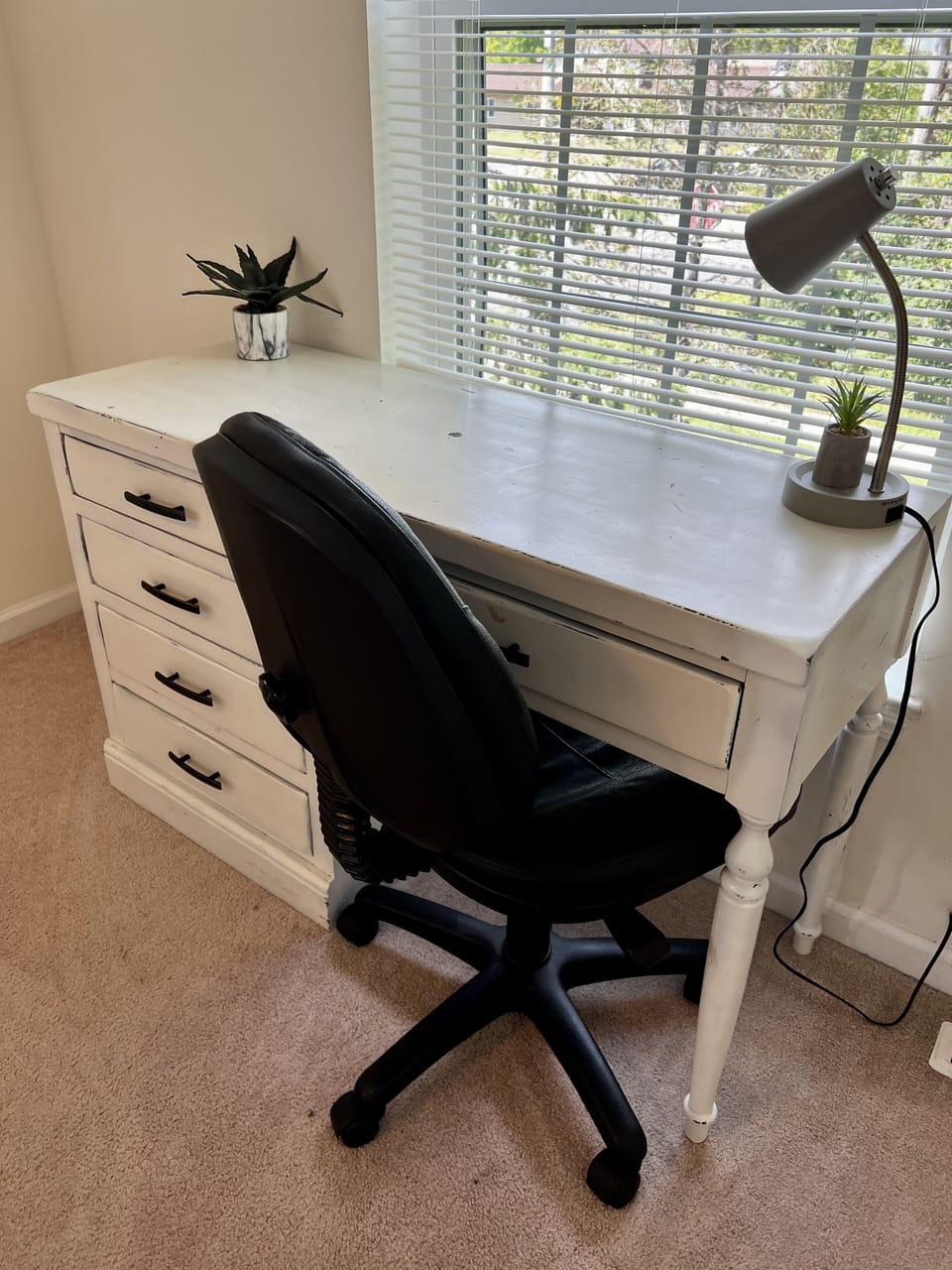 Bedroom 2 Desk Area