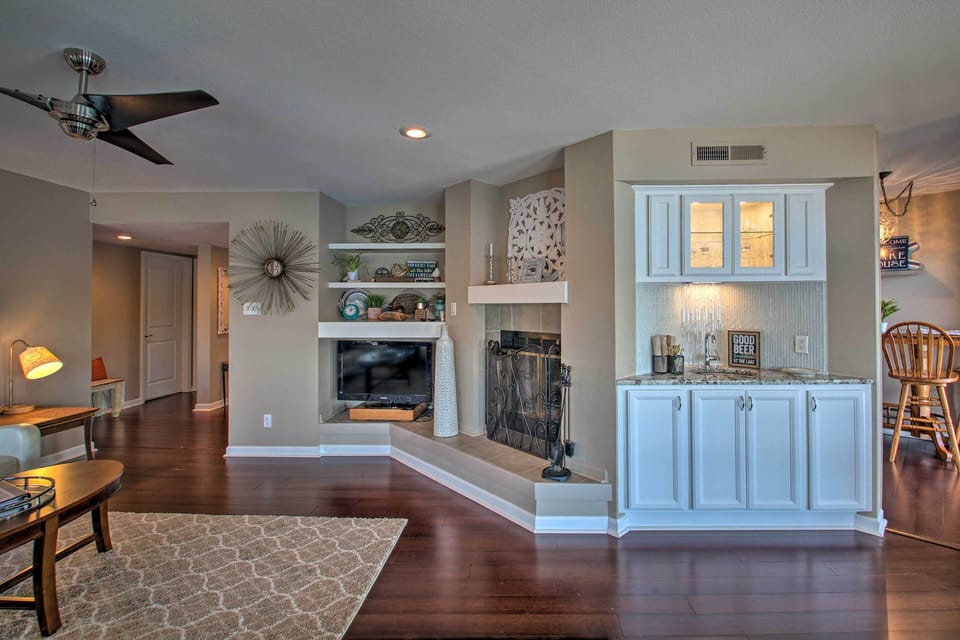 Living Room | Decorative Fireplace | Dry Bar