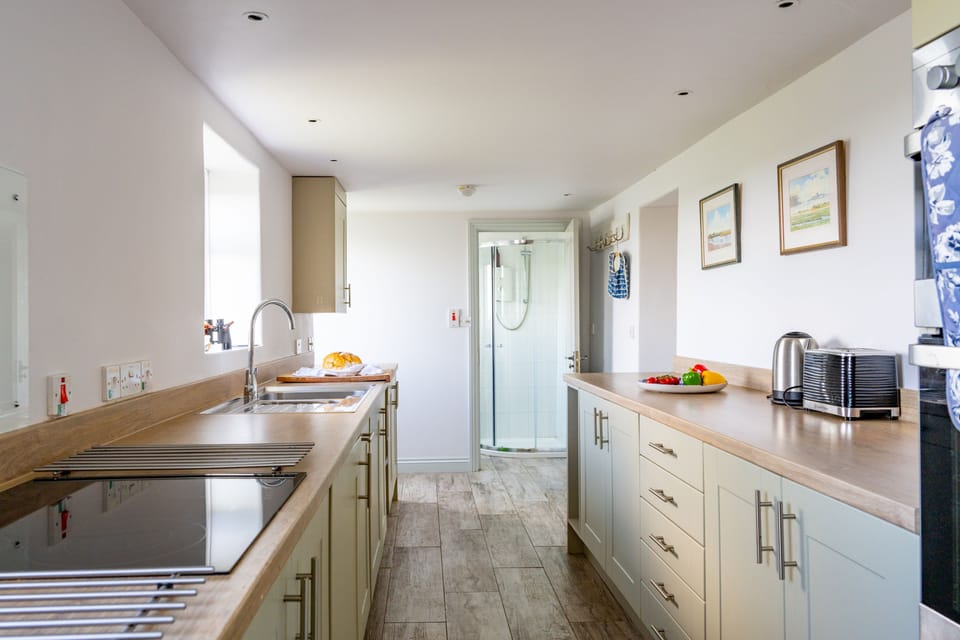 Ground floor: Kitchen
