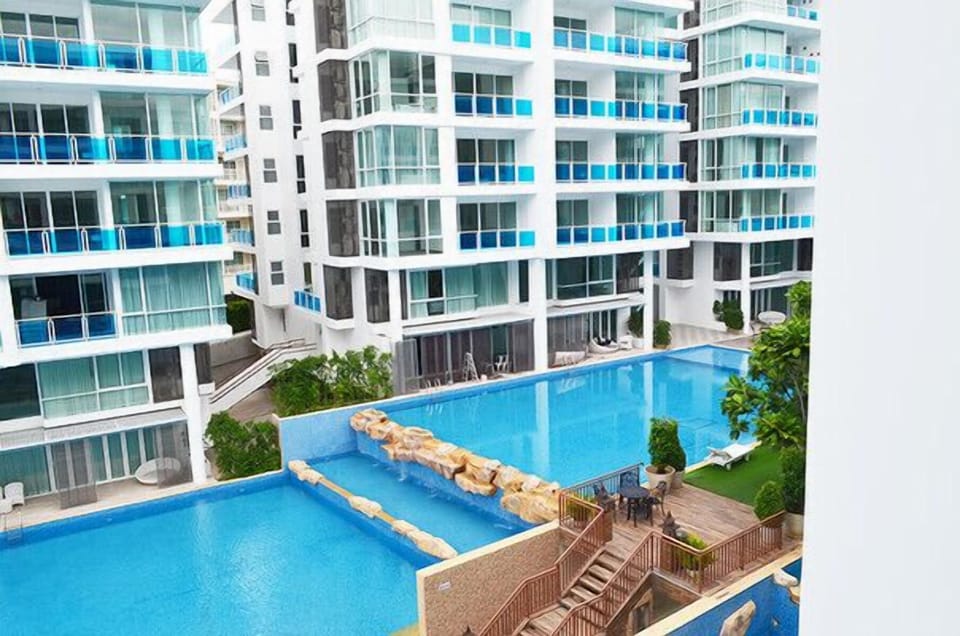 Classy 2 Br Beachfront + free wifi 006