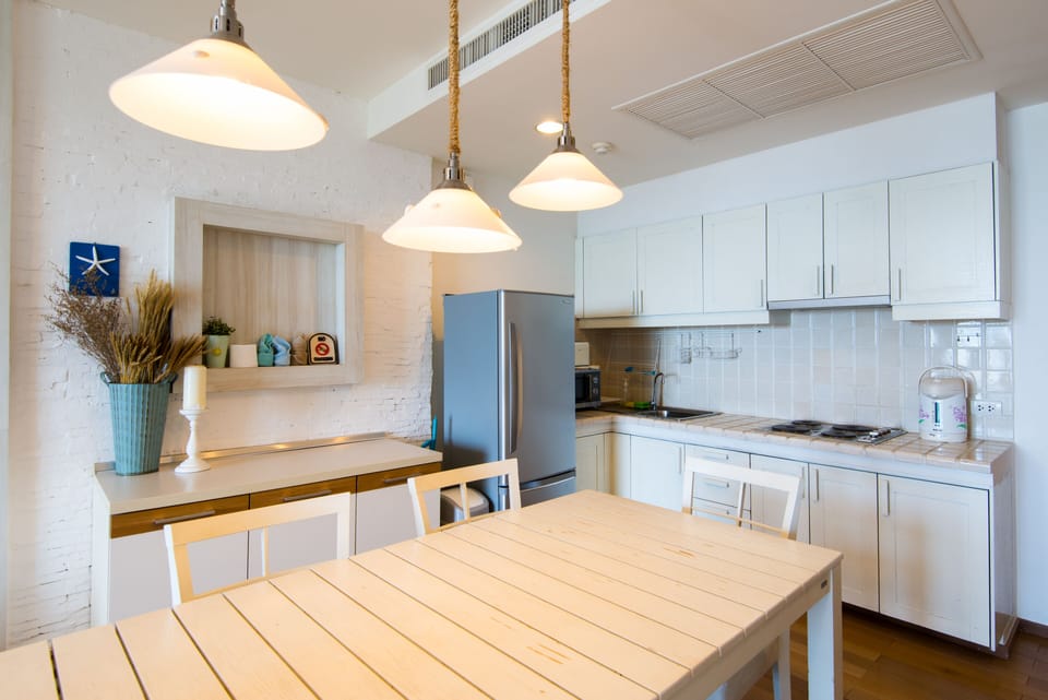 Away Baannubkluen  beachfront condo @ hu