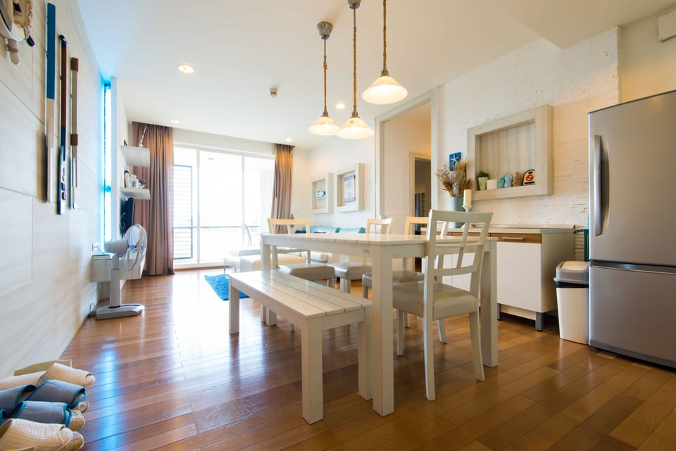 Away Baannubkluen  beachfront condo @ hu