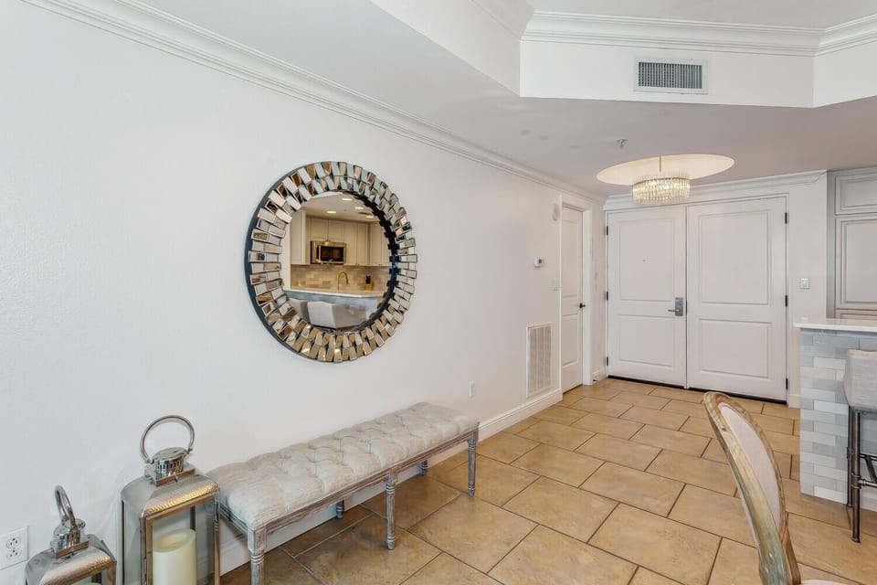 Entryway 1.1