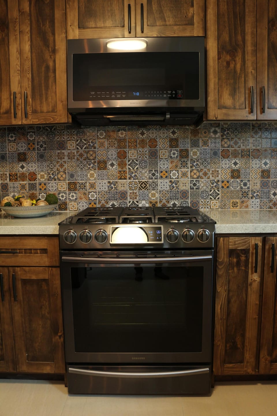 Oven and microwave ready to use 