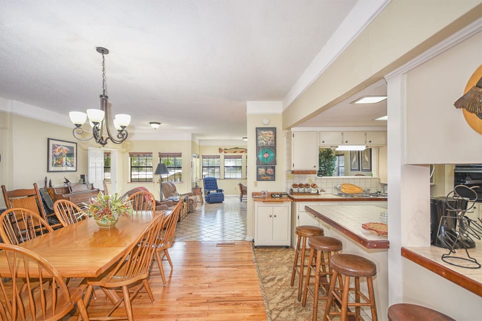 Plenty of seating for you and your party.