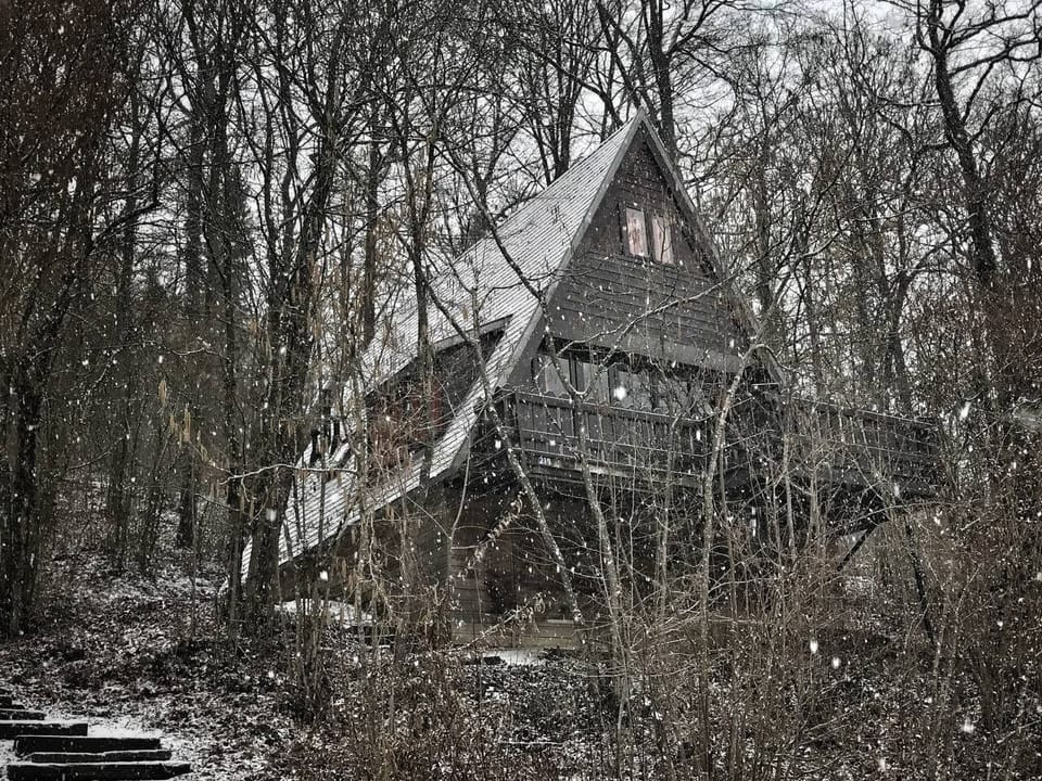 Bungalow in winter