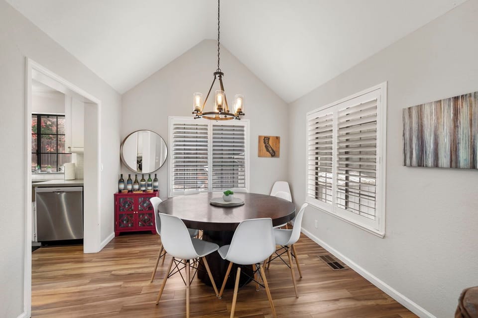 Dining room overlooking back patio