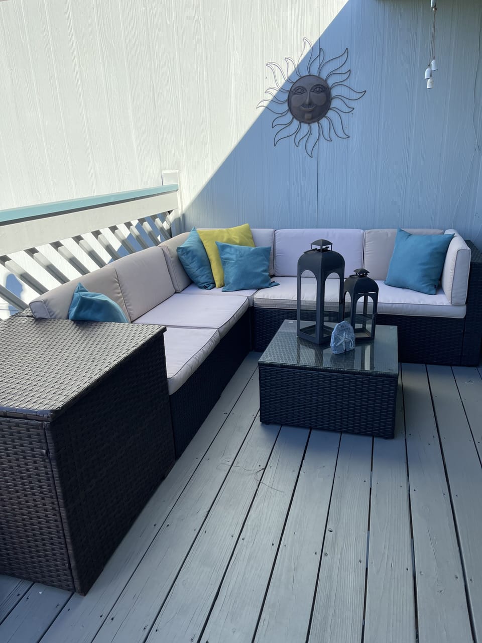 Deck Living