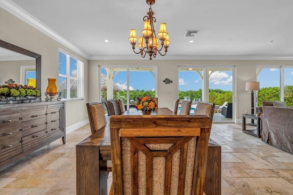 Dining area view 2 - lower level