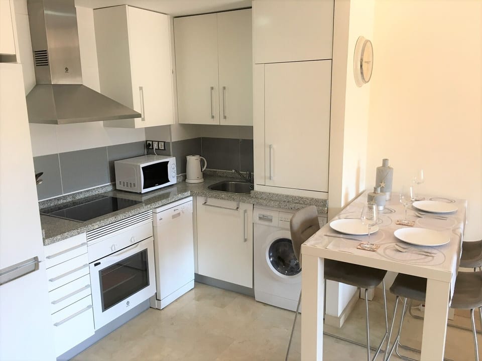 Fully equipped kitchen