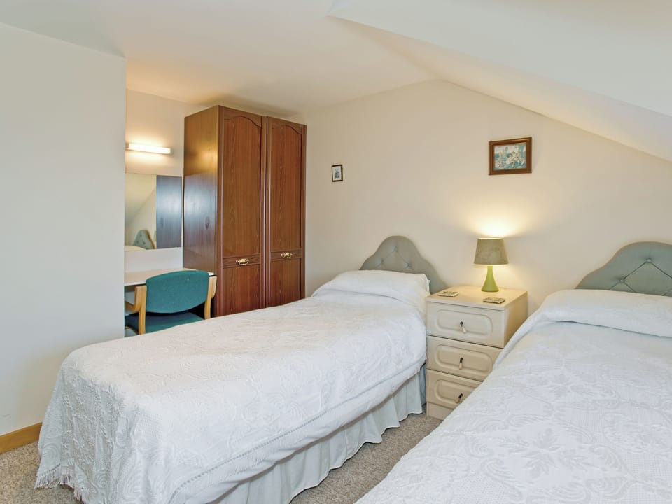 Twin bedroom | Wayford Bridge Granary - Coot, Wayford Bridge, nr. Stalham