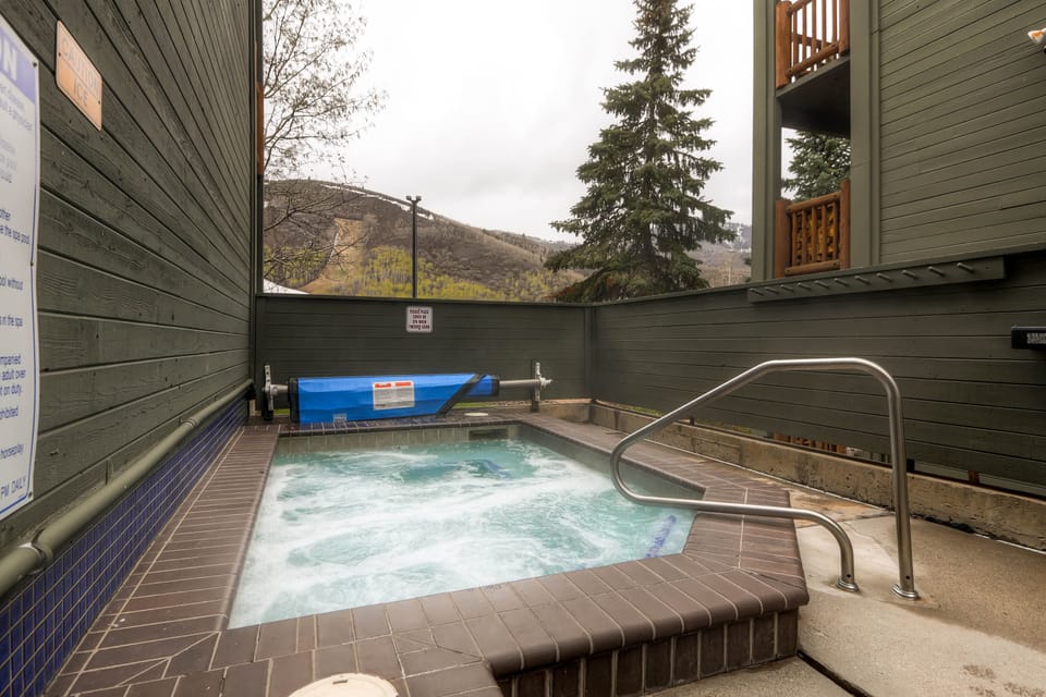 The hot tub is only available during ski season and from June 15 to September 15