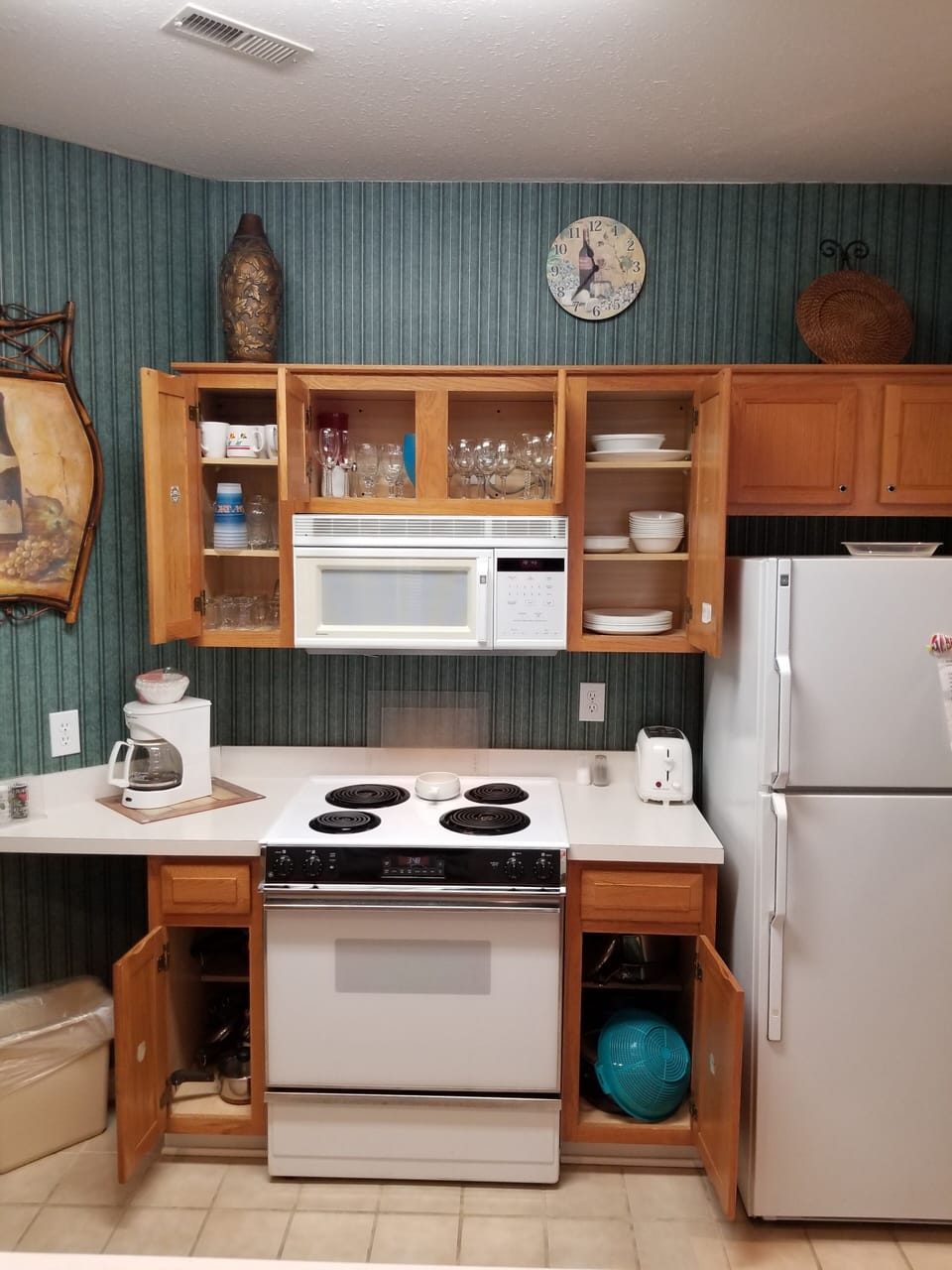 Fully stocked kitchen