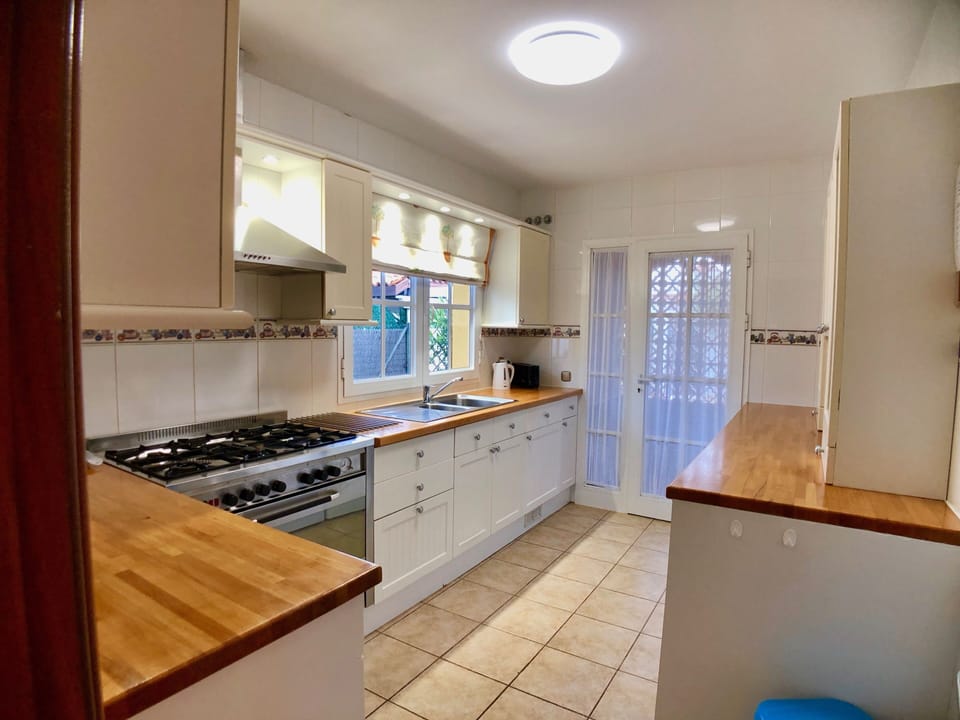 Fitted Kitchen