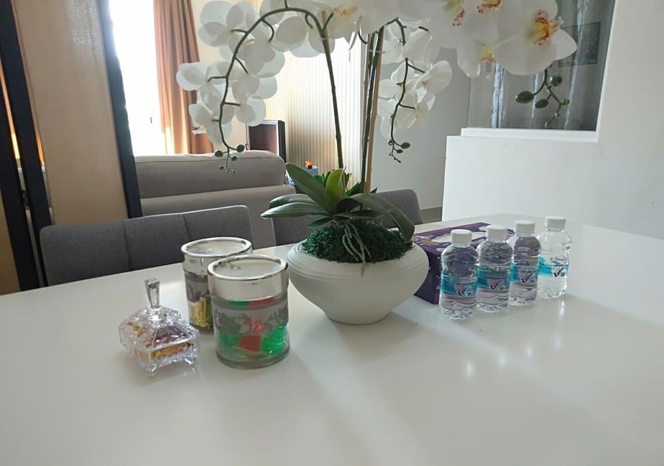 Complimentary Snacks