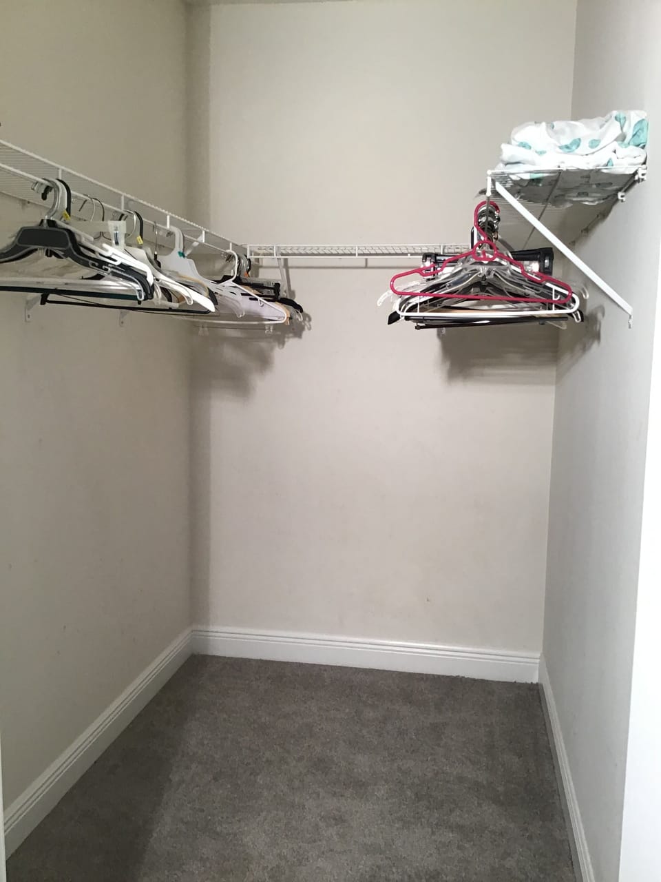 4th floor - Huge walk-in closet