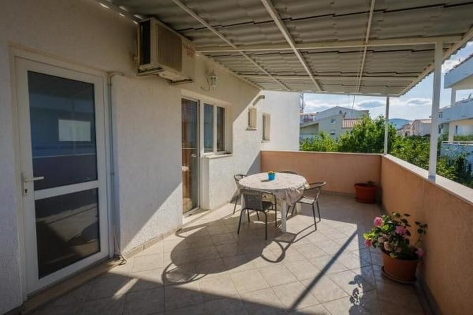 Terrace 1