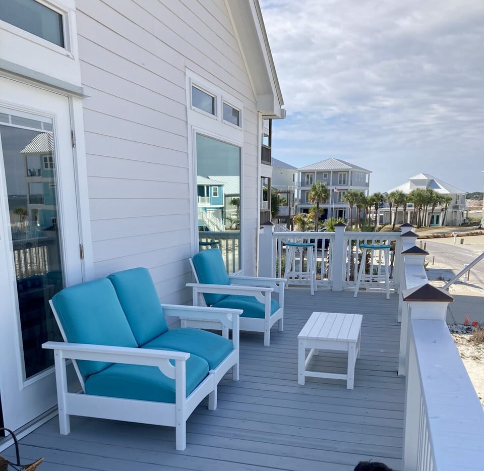front deck furniture