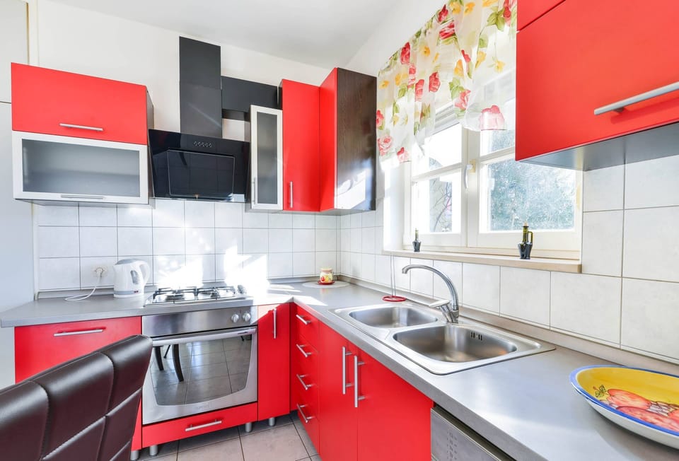 Kitchen 1 / Küche 1