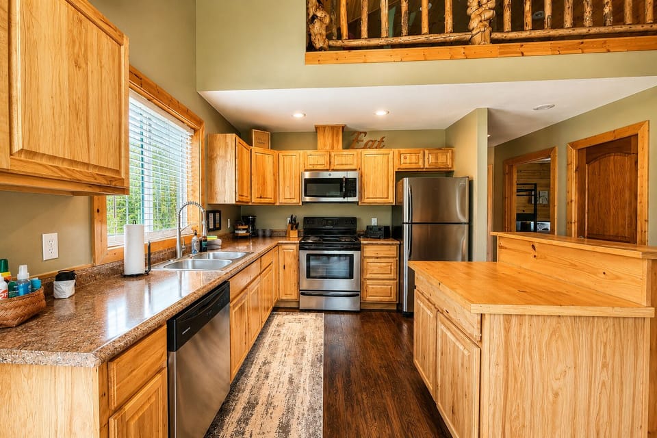 Full kitchen includes dishwasher and all of the cooking basics needed to prepare meals for your group (1)