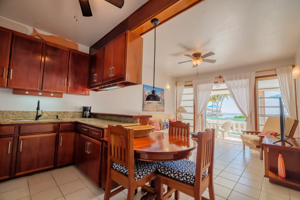 Coral Bay Villas - Living Room and Kitchen