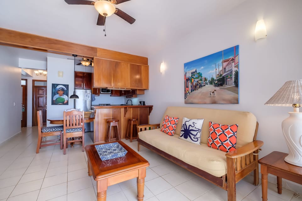 Coral Bay Villas - Living Room and Kitchen