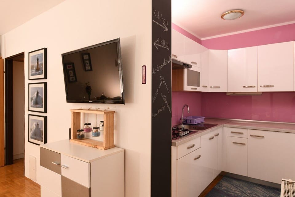 Kitchen area