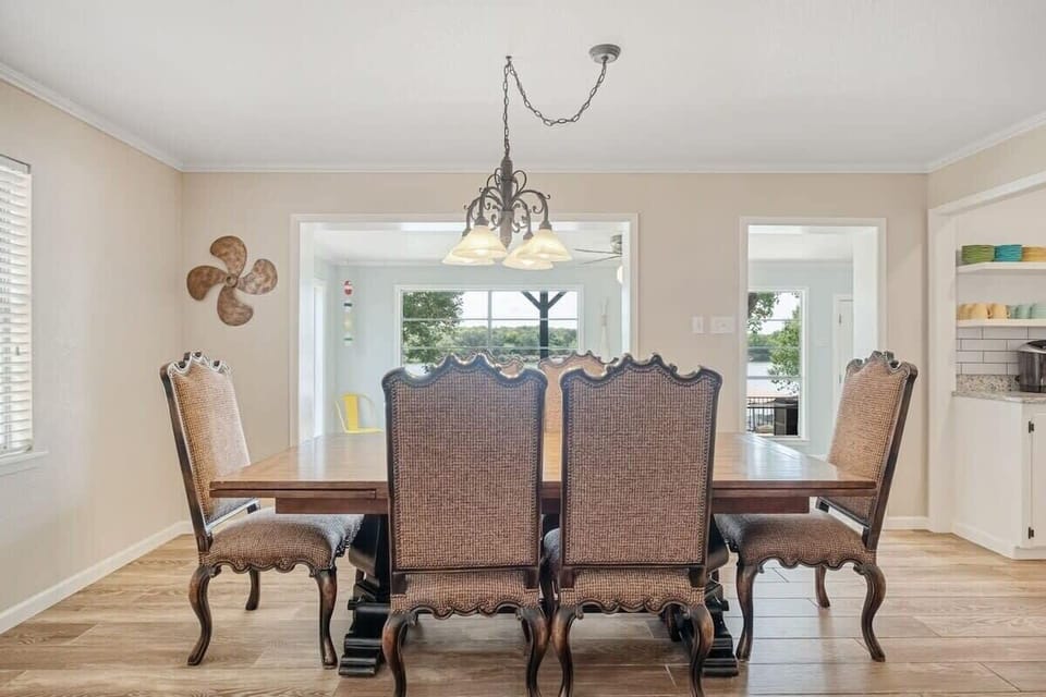 Cozy formal dining area