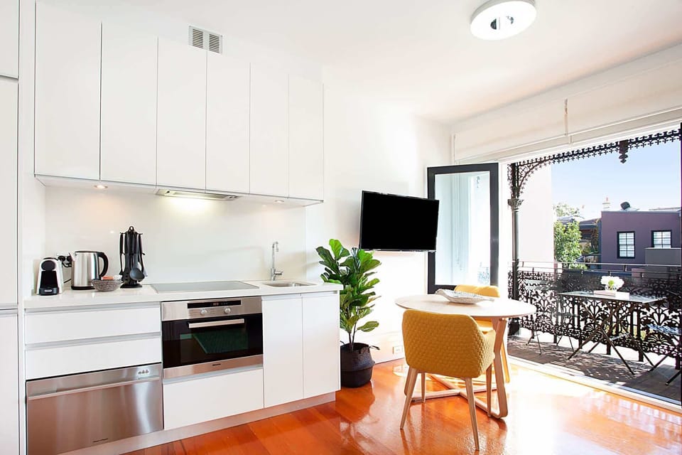 Kitchen/Dining Area