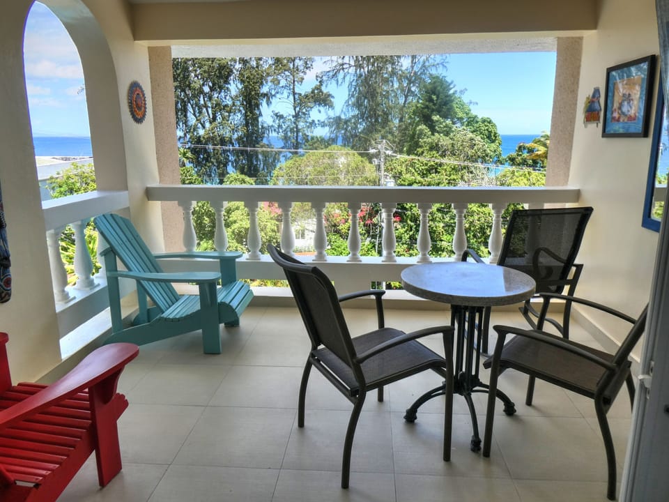 Balcony with ocean view