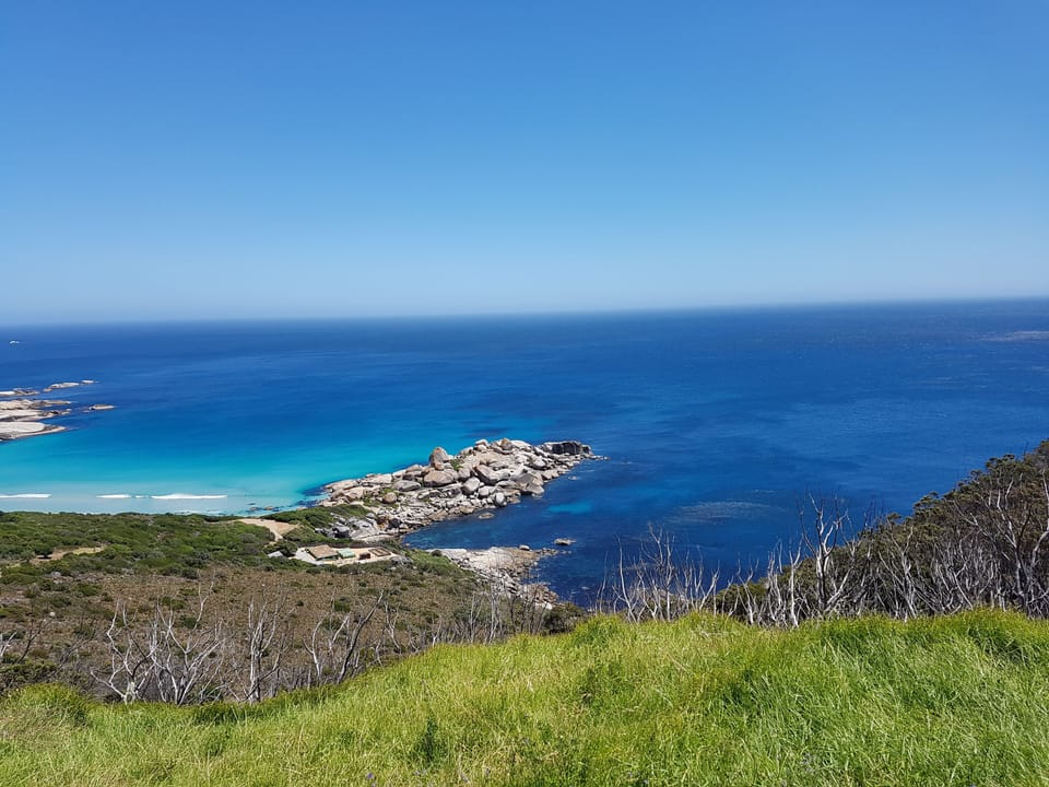 Logies Bay taken from the coastal road