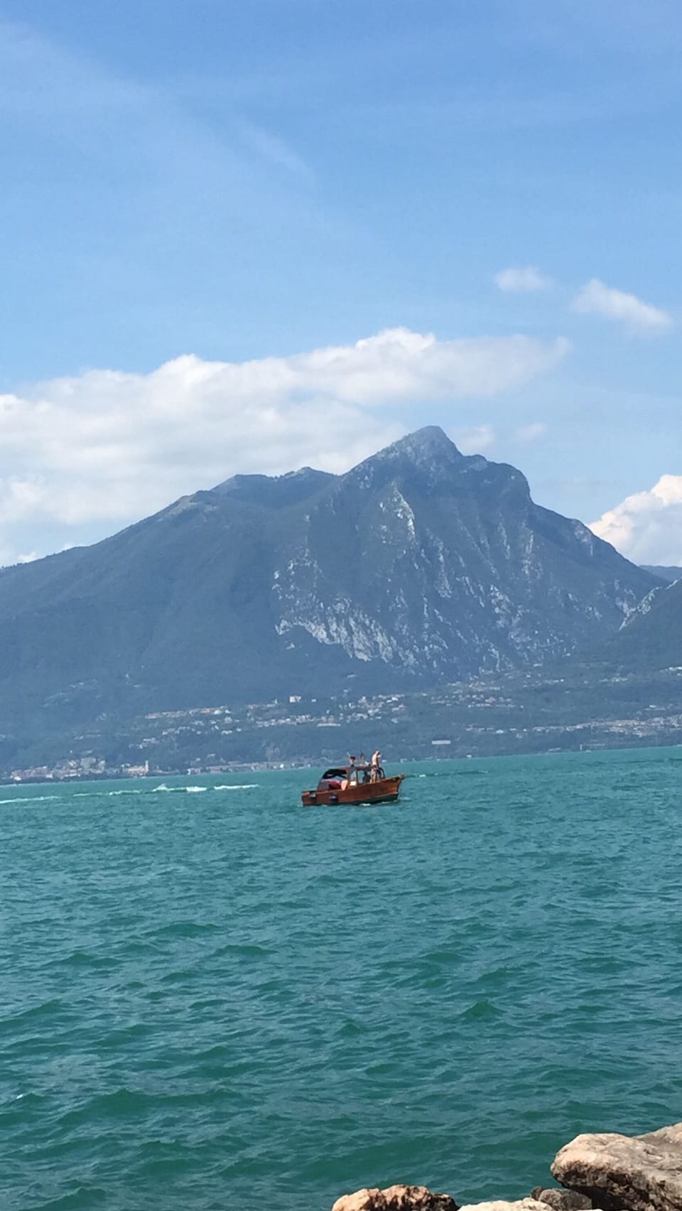 Chalet Rosa between lake and mountain, welcome animals Chalet in Lake Garda