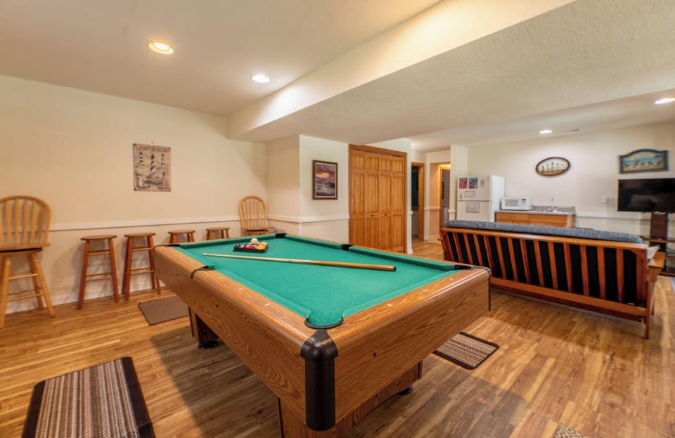 Rec Room with Pool Table