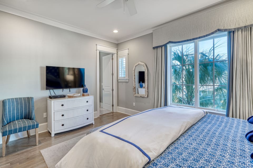 Guest King Master Suite