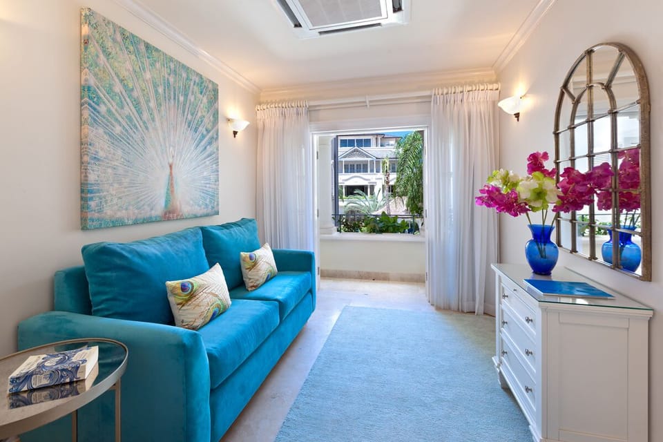 Schooner Bay 207 - Sitting room