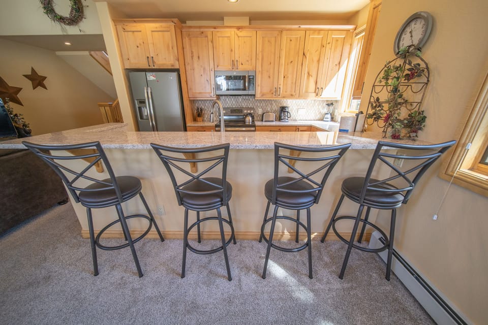 Counter top bar seating