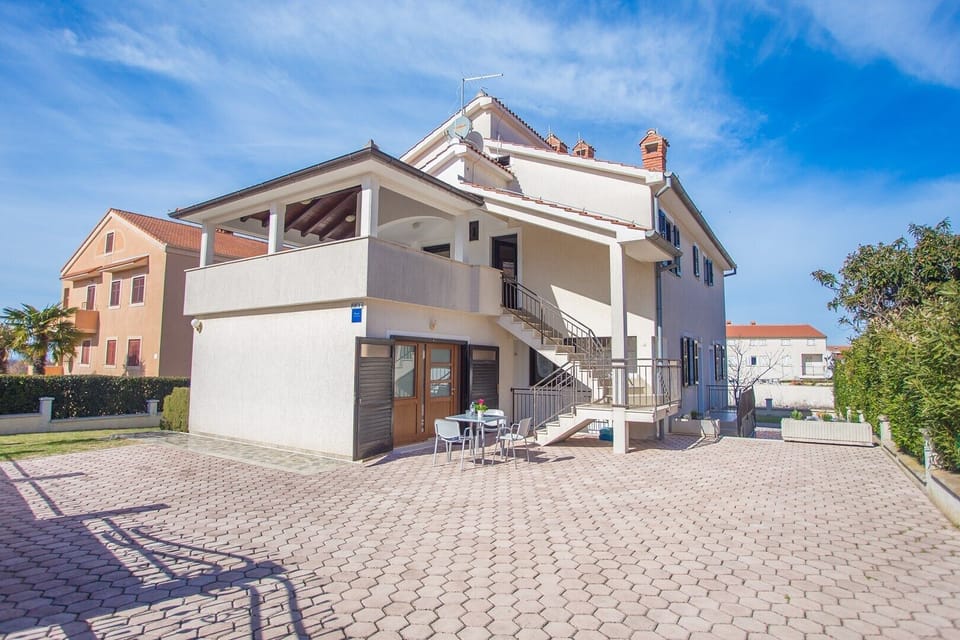 Apartment house Berkovic Punta