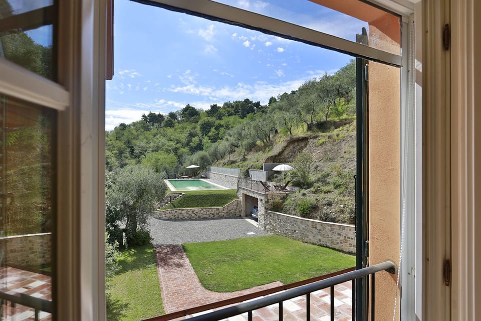 Garden, Pool, Scenic View