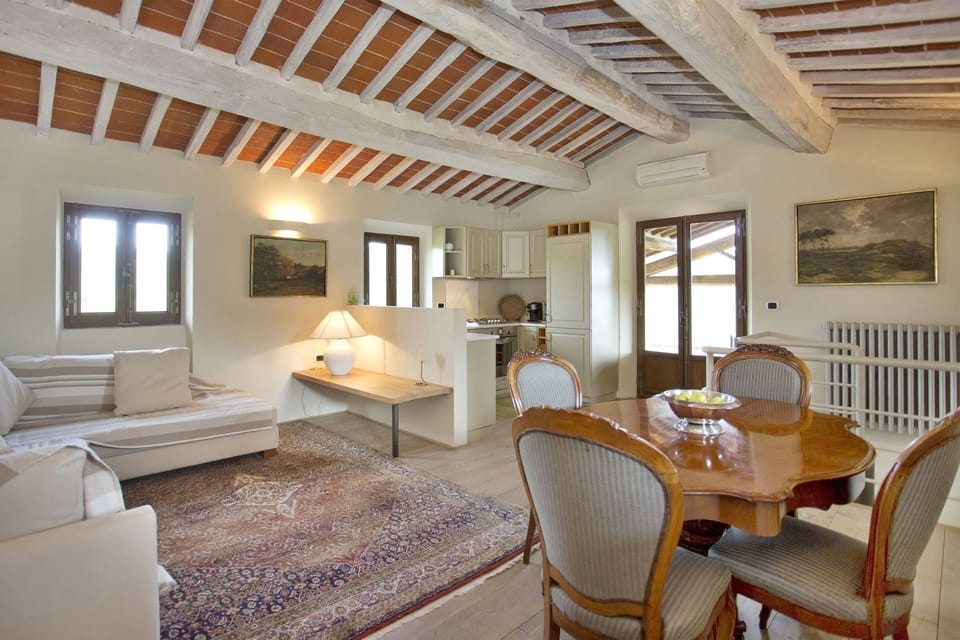 Guest House, Living room with kitchen