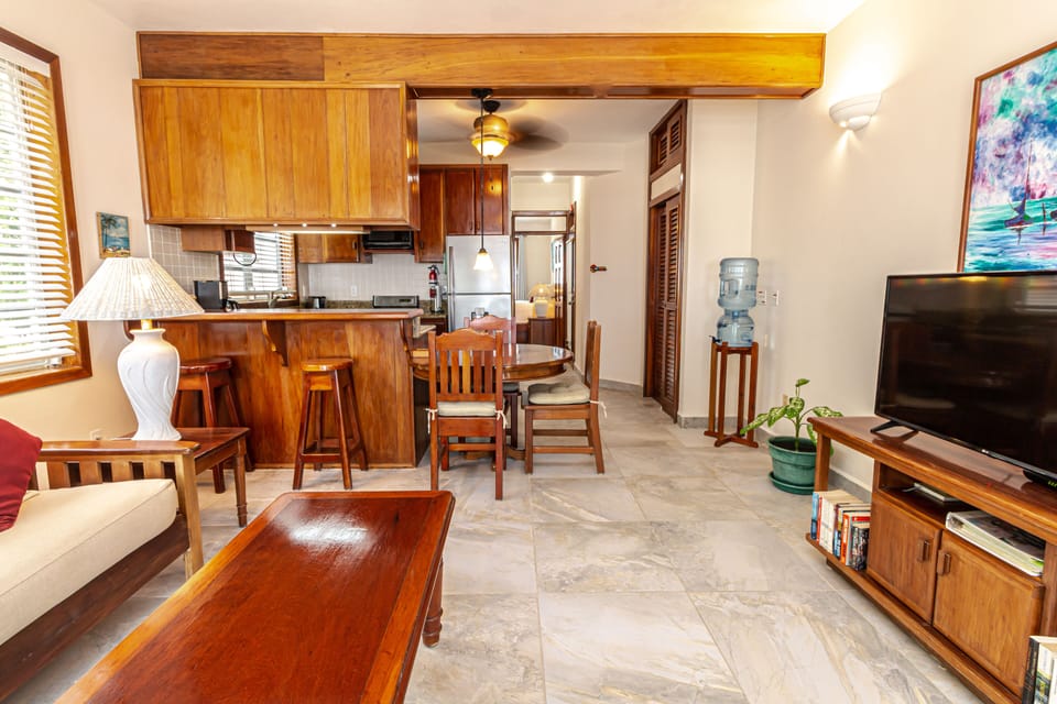 Coral Bay Villas - Living Room and Kitchen