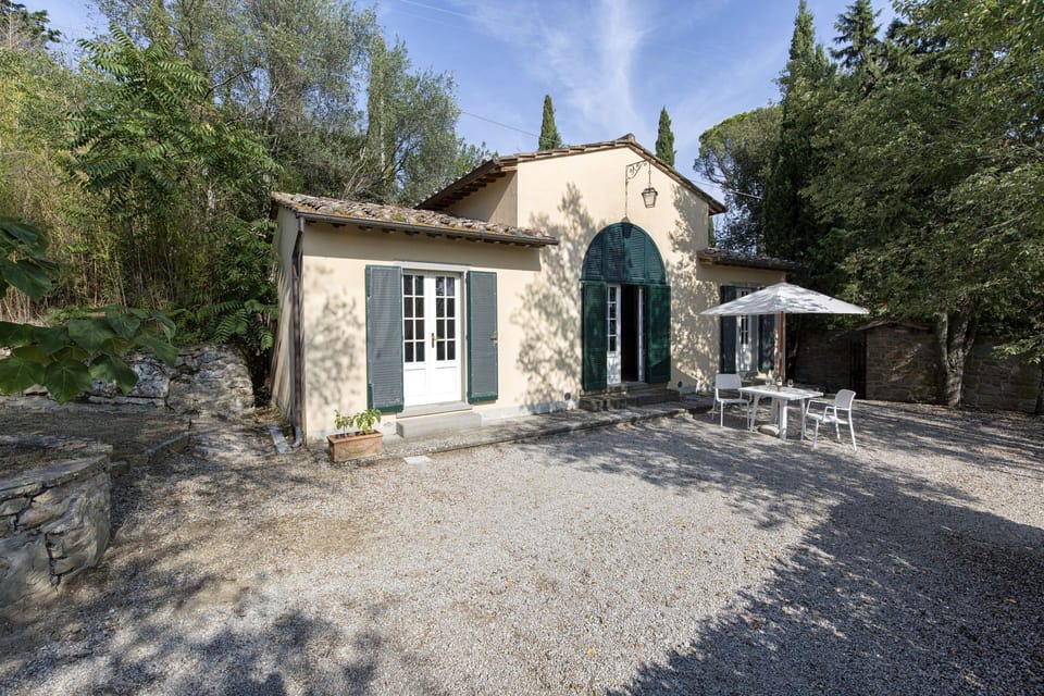 Building Exterior, Outdoor