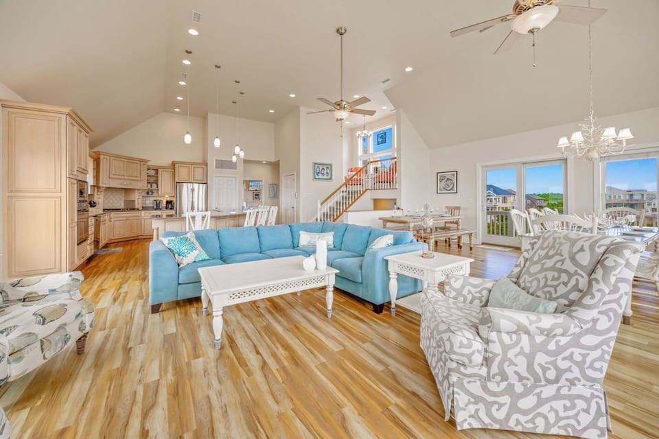 Surf or Sound Realty - 840 - Lucky Oyster - Great Room -4