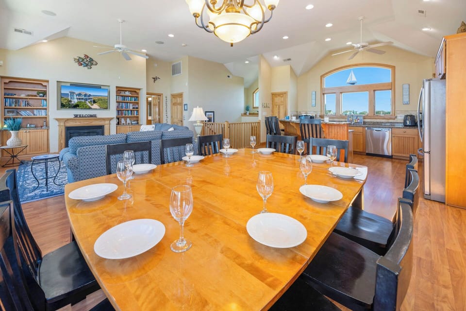 Surf or Sound Realty - 655 - Sunset Watch - Dining Area -2
