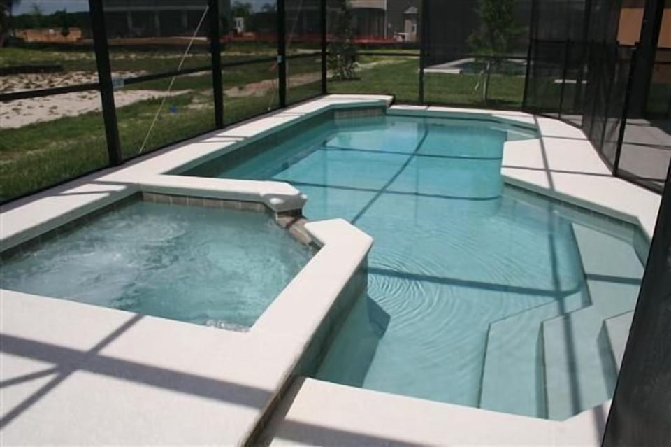 pool & spa