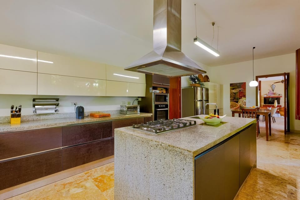 Villa Caballet – A Oasis with Golf Course Views (6641)