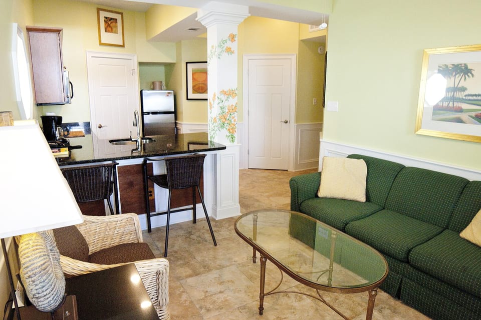 DeSoto Beach Gardens Living Room 1_1