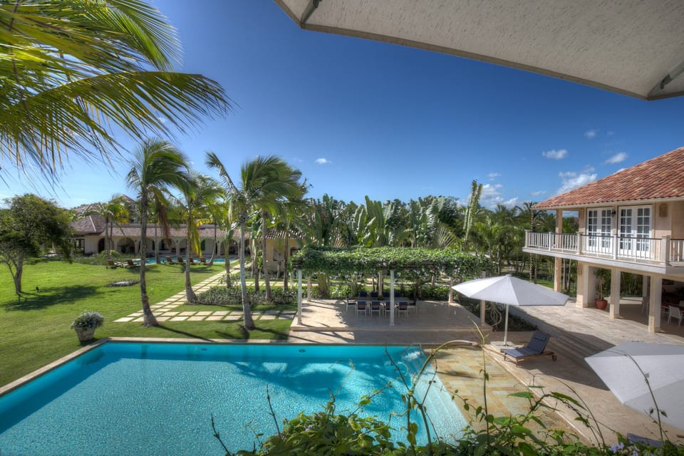 Arrecife 25 - Large villa with golf views (206)